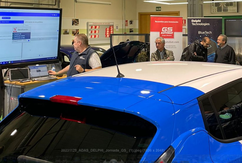 Preparación del vehículo Nissan Leaf ZE1 2019 para proceder a realizar las prácticas de calibración de los dispositivos ADAS